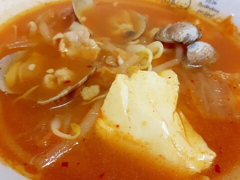 温まる～！(^^)アサリともやしのチゲ風スープ♪